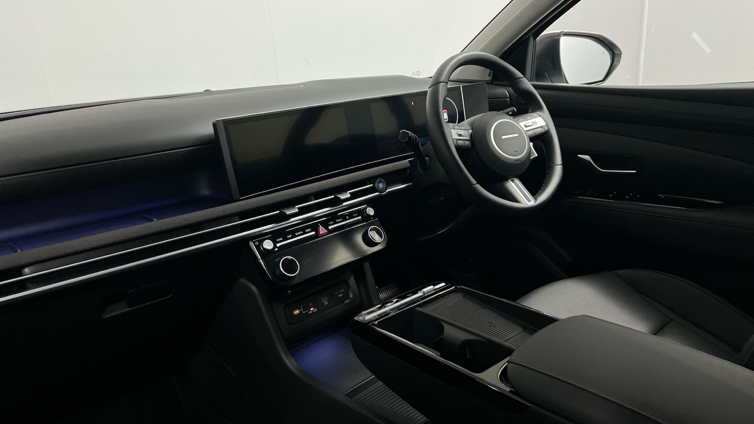 Used Hyundai TUCSON 2025 for sale - 76680362: Photo 2