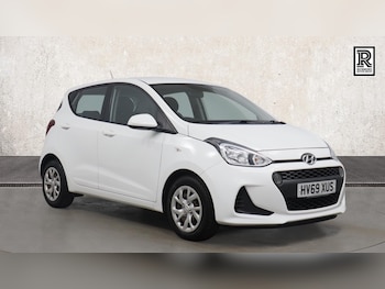 Used Hyundai i10 2019 for sale - 78475104: Photo