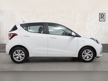 Used Hyundai i10 2019 for sale - 78475104: Photo