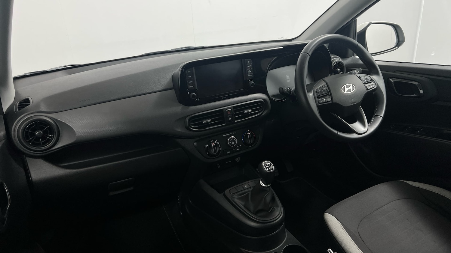 Used Hyundai i10 2024 for sale - 77681964: Photo 2