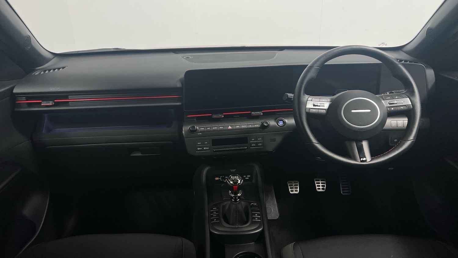 Used Hyundai KONA 2025 for sale - 77981936: Photo 13