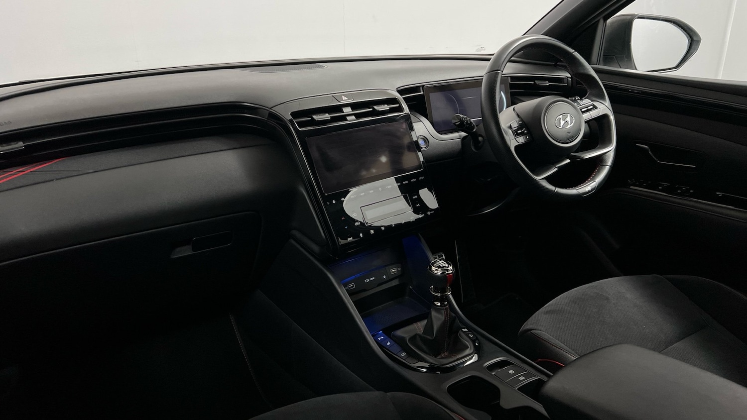 Used Hyundai TUCSON 2021 for sale - 76681321: Photo 2