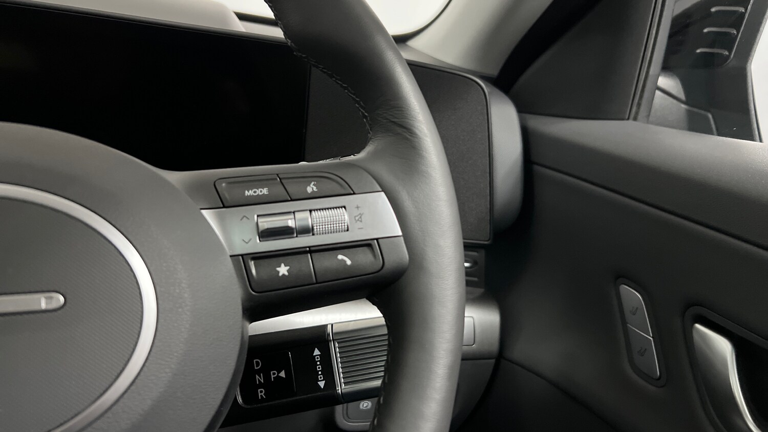 Used Hyundai KONA 2024 for sale - 76676958: Photo 16