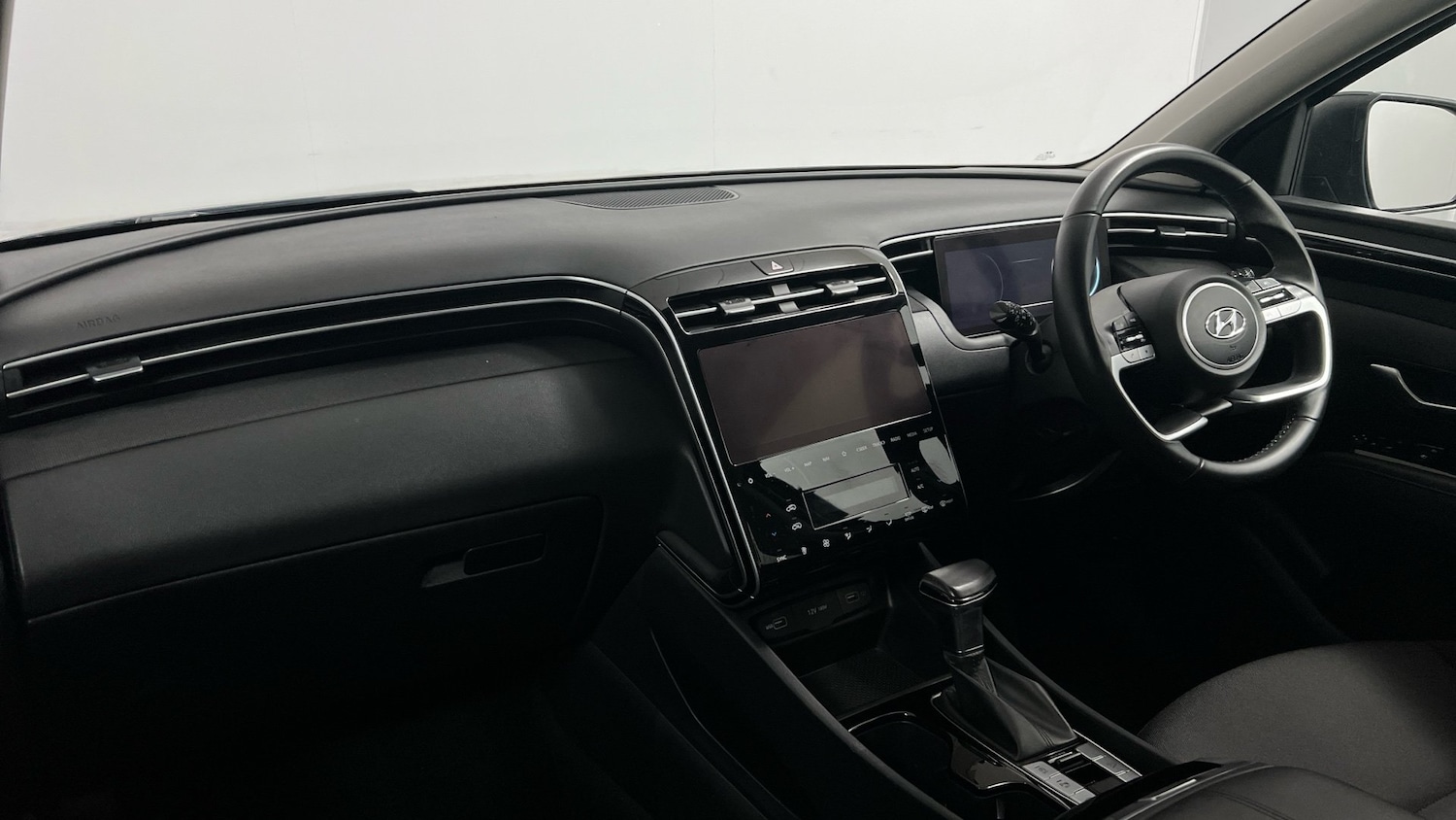 Used Hyundai TUCSON 2022 for sale - 76674854: Photo 2