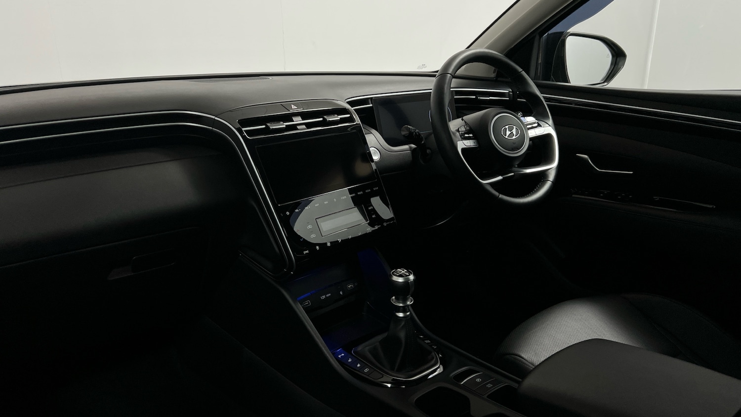 Used Hyundai TUCSON 2023 for sale - 76676076: Photo 2