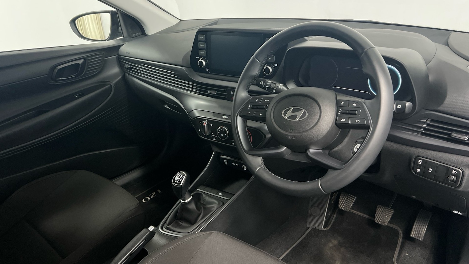 Used Hyundai i20 2024 for sale - 76677450: Photo 6