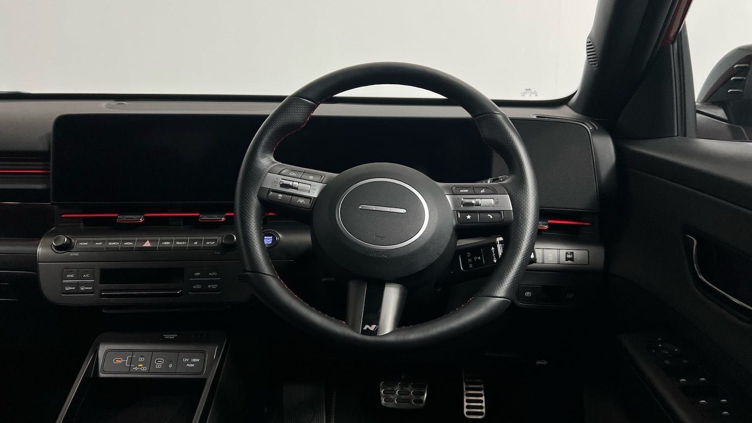 Used Hyundai KONA 2025 for sale - 76911348: Photo 14