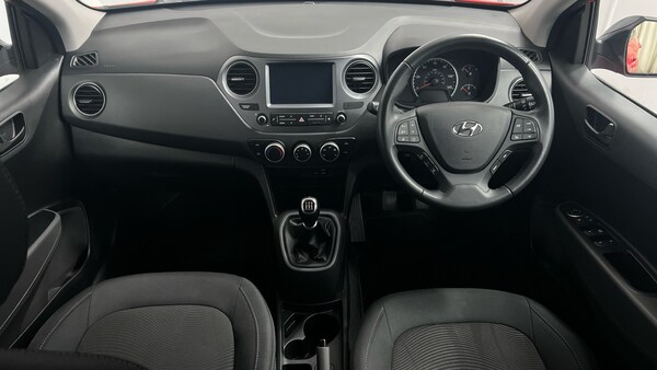 Used Hyundai i10 2019 for sale - 76272087: Photo 13