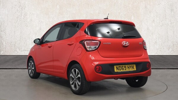 Used Hyundai i10 2019 for sale - 76272087: Photo 3