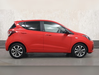 Used Hyundai i10 2019 for sale - 76272087: Photo