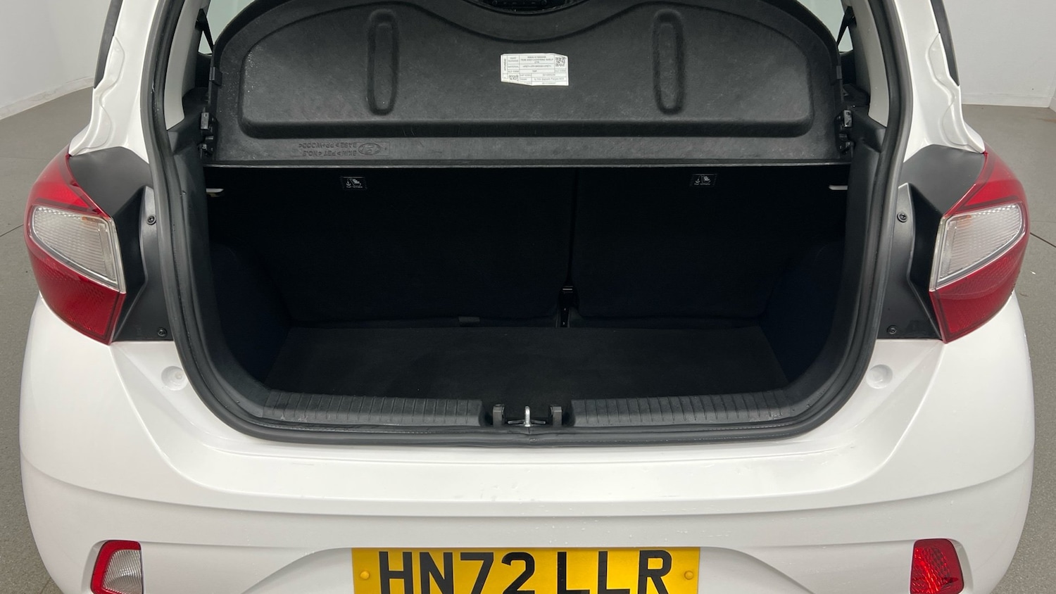 Used Hyundai i10 2022 for sale - 76497614: Photo 11