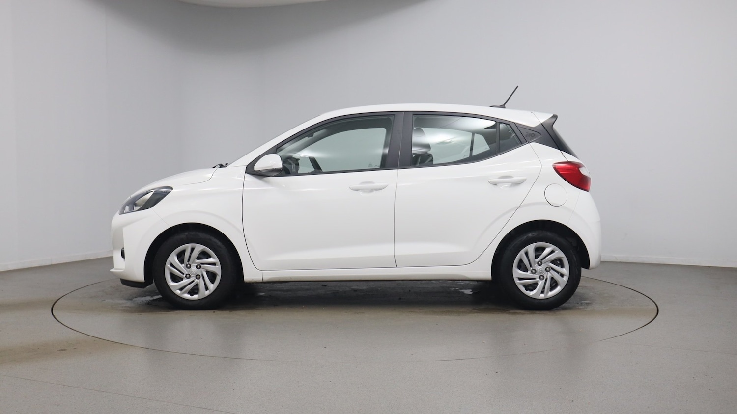 Used Hyundai i10 2022 for sale - 76497614: Photo 19