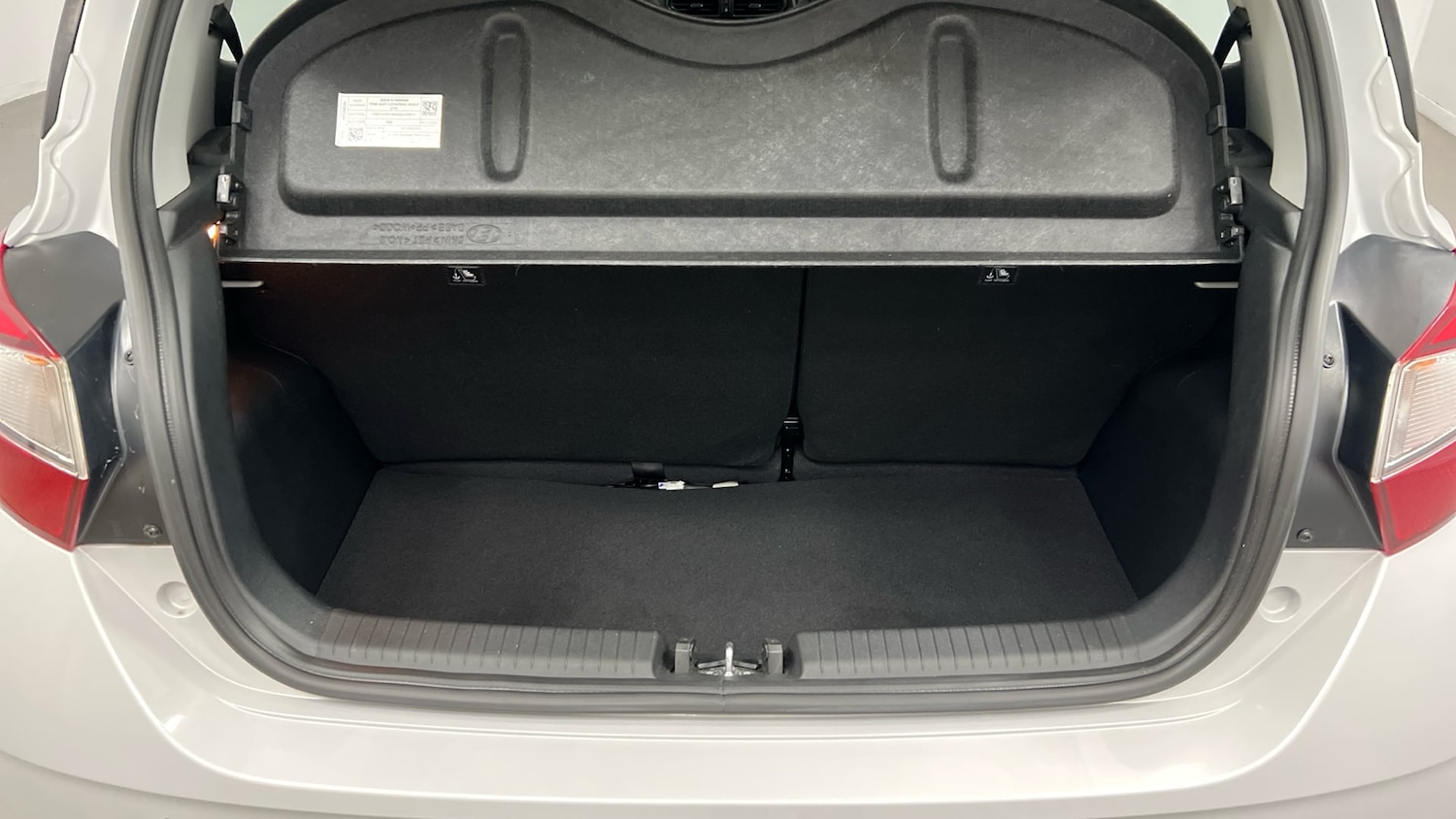 Used Hyundai i10 2024 for sale - 77558729: Photo 11