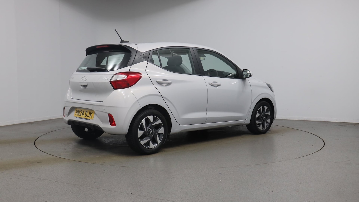 Used Hyundai i10 2024 for sale - 77558729: Photo 20