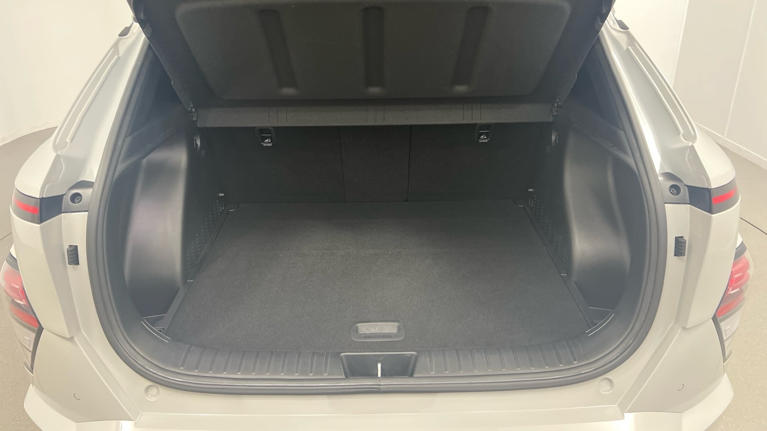 Used Hyundai KONA 2023 for sale - 78169232: Photo 11