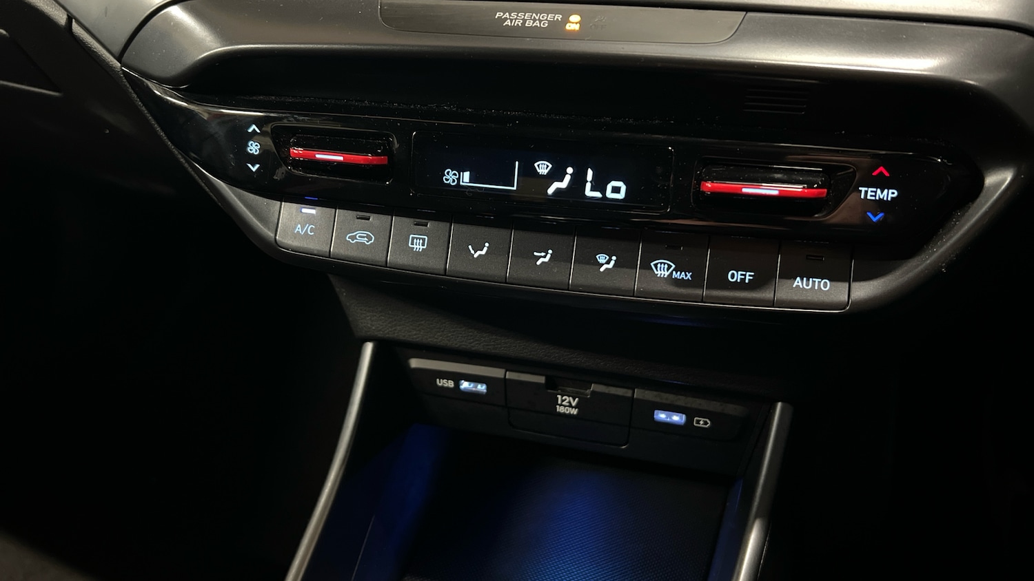 Used Hyundai i20 2024 for sale - 77319901: Photo 20