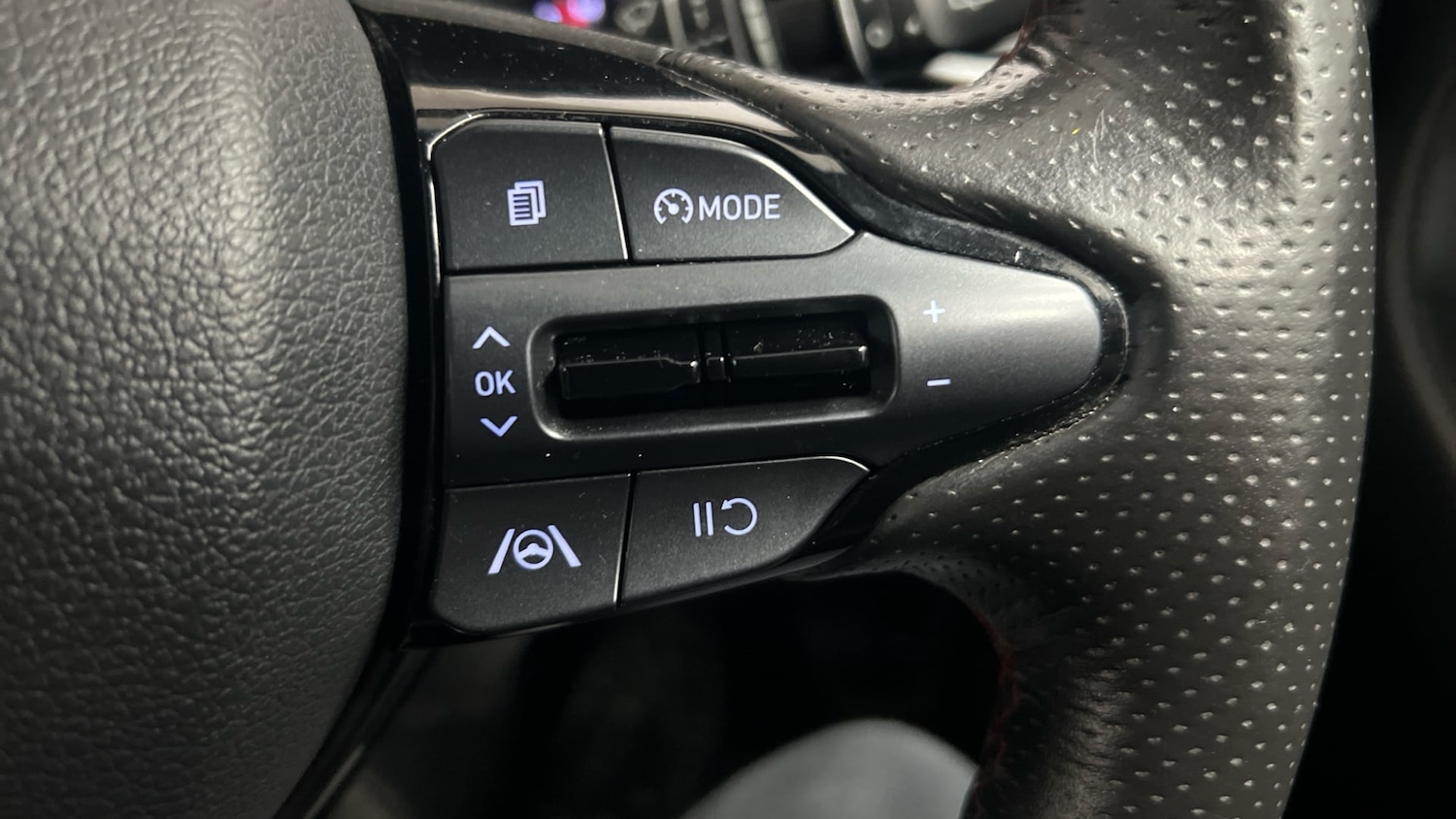 Used Hyundai i30 2023 for sale - 77622665: Photo 16