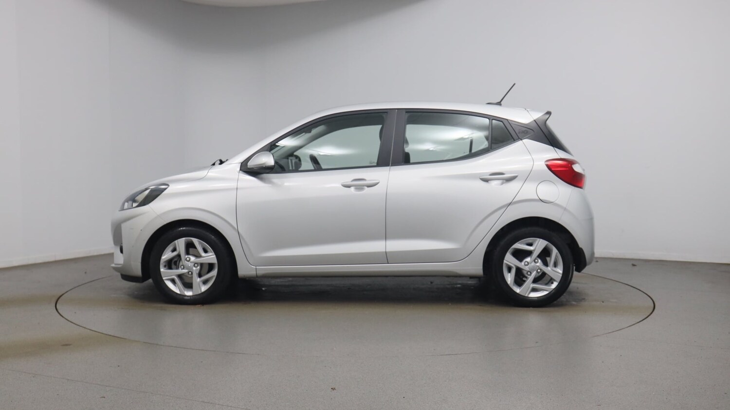 Used Hyundai i10 2022 for sale - 77465945: Photo 19