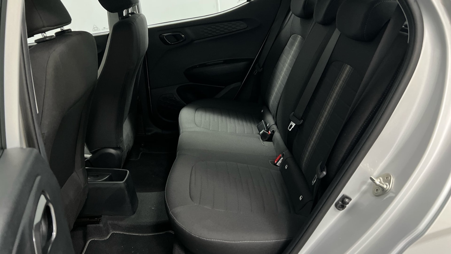 Used Hyundai i10 2022 for sale - 77465945: Photo 9