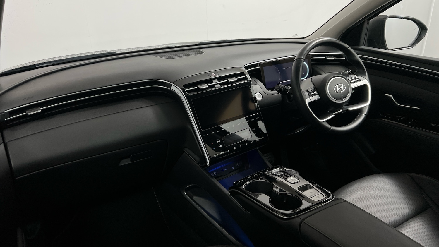 Used Hyundai TUCSON 2021 for sale - 76974626: Photo 2