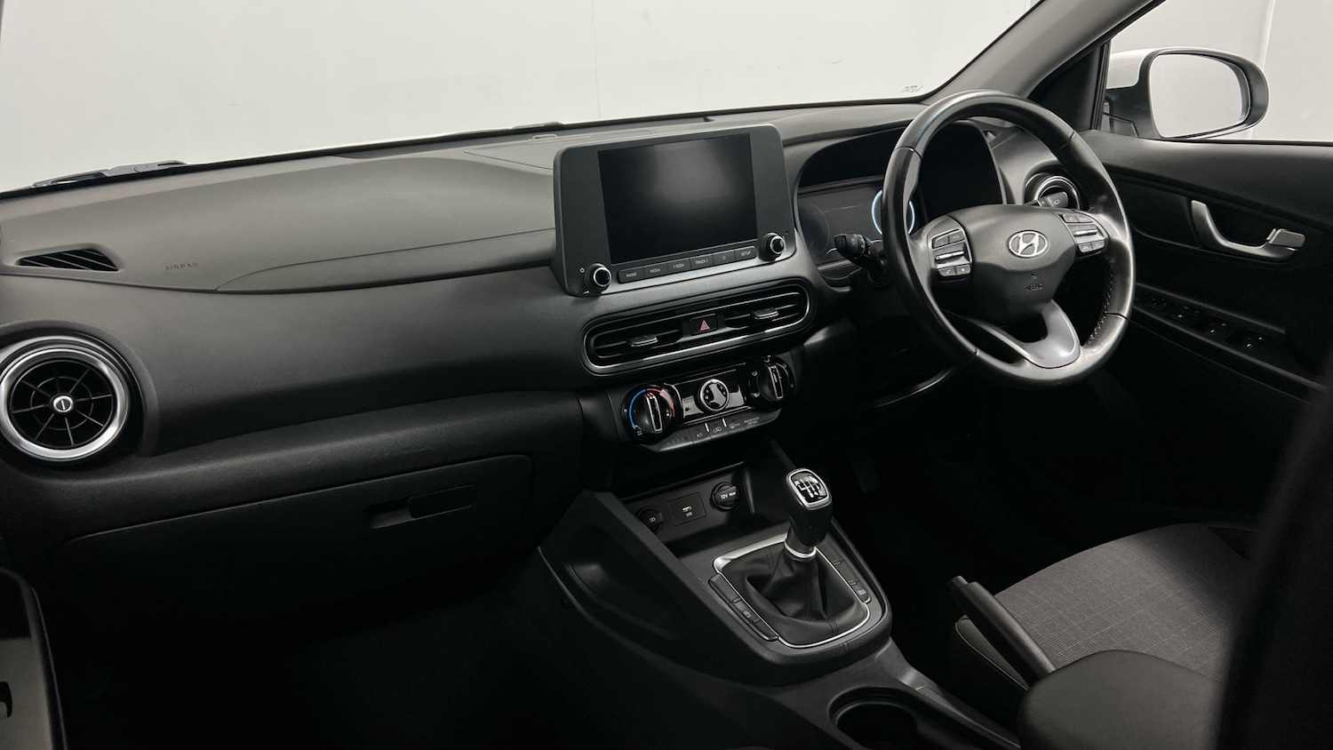 Used Hyundai KONA 2022 for sale - 76911346: Photo 2