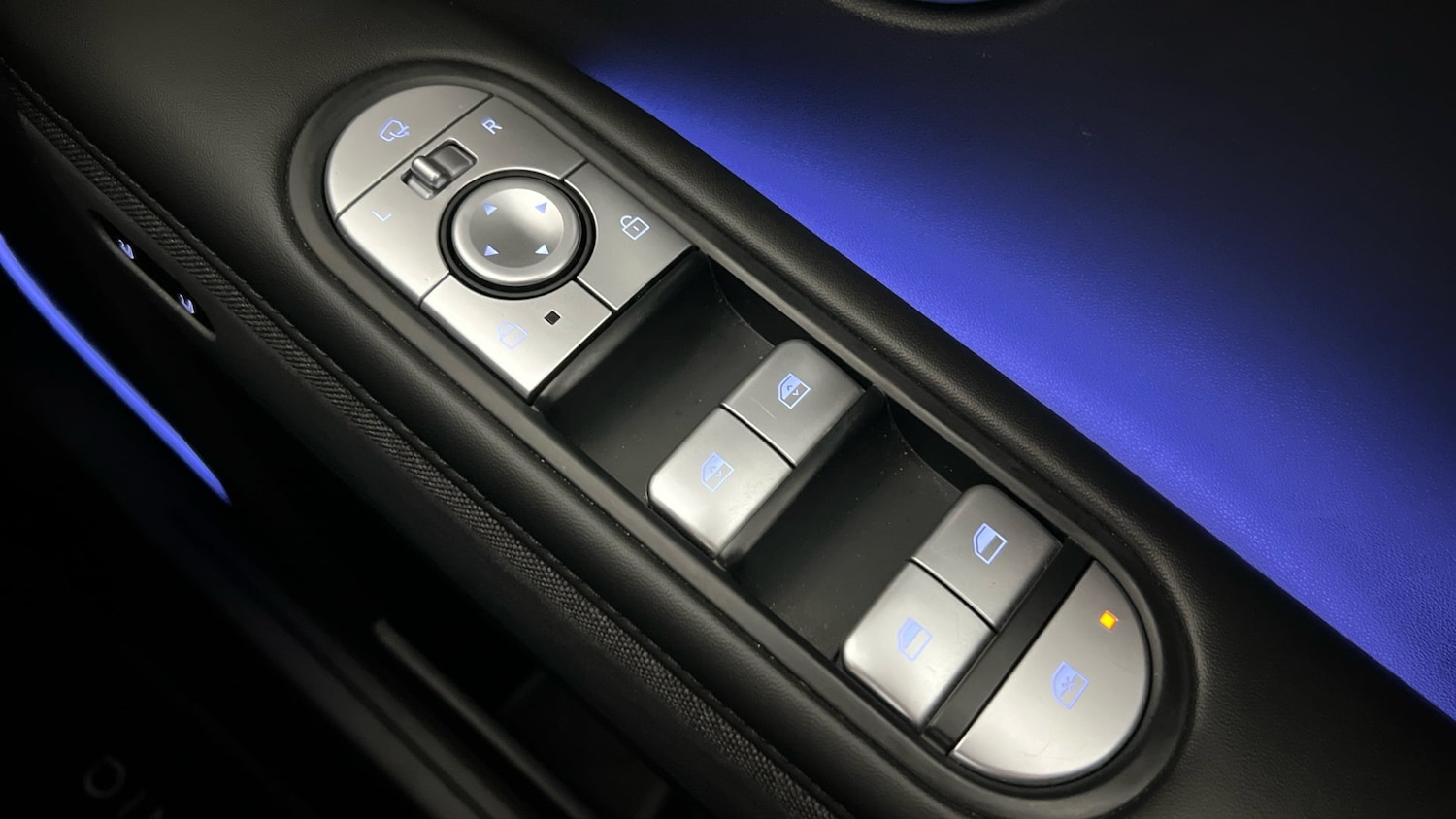 Used Hyundai IONIQ 5 2023 for sale - 77049308: Photo 21