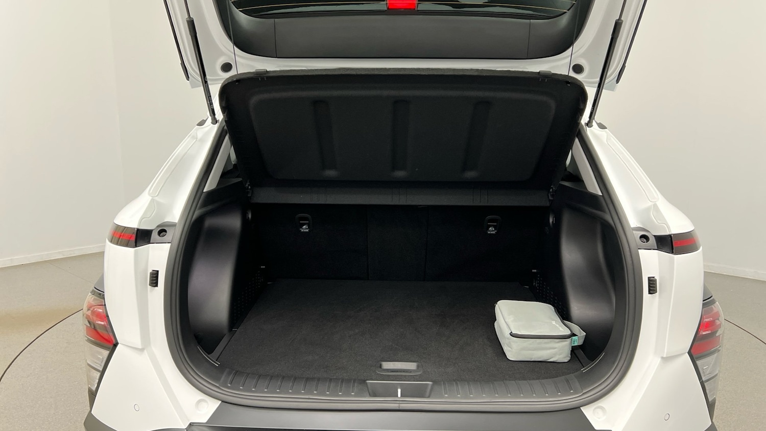 Used Hyundai KONA 2025 for sale - 76679067: Photo 11