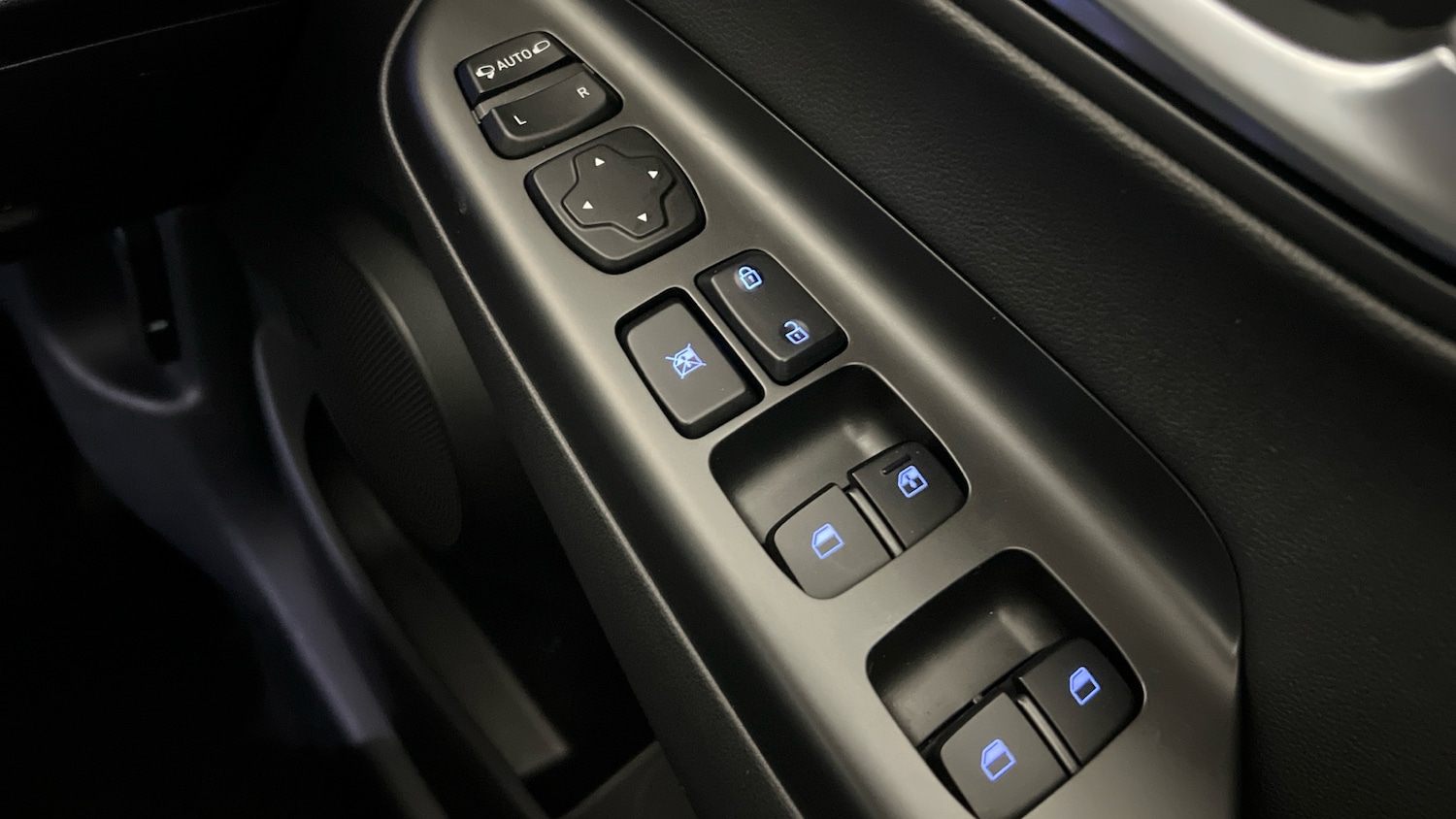 Used Hyundai KONA 2023 for sale - 76676095: Photo 21