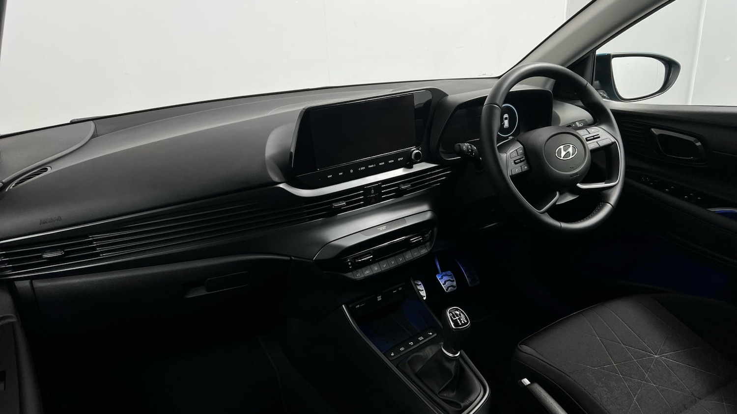 Used Hyundai BAYON 2023 for sale - 77342816: Photo 2