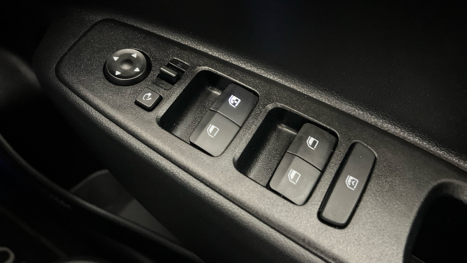 Used Hyundai i10 2023 for sale - 77303879: Photo 21