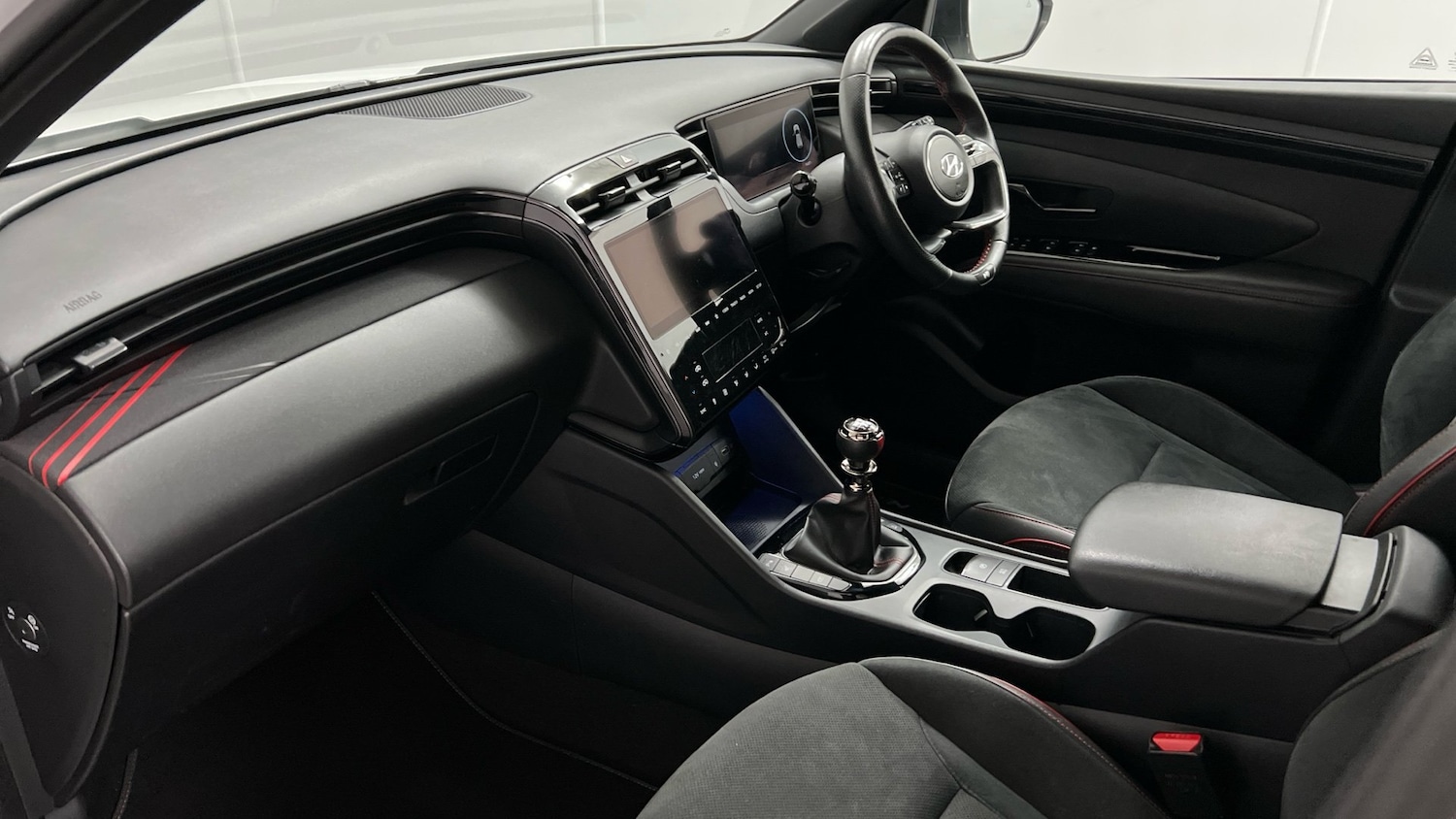 Used Hyundai TUCSON 2021 for sale - 77681960: Photo 2