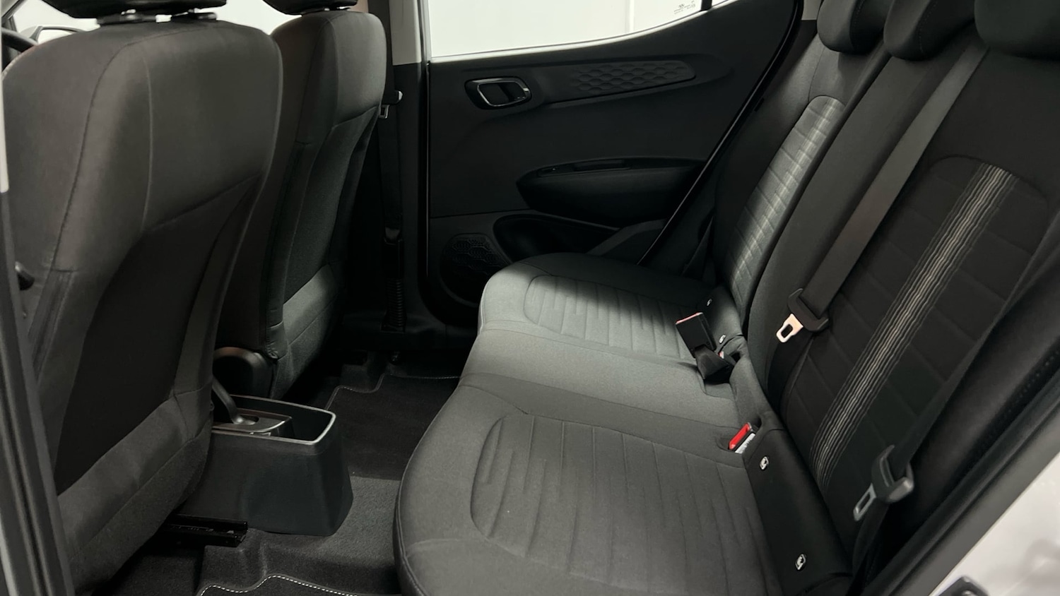 Used Hyundai i10 2024 for sale - 77395321: Photo 9