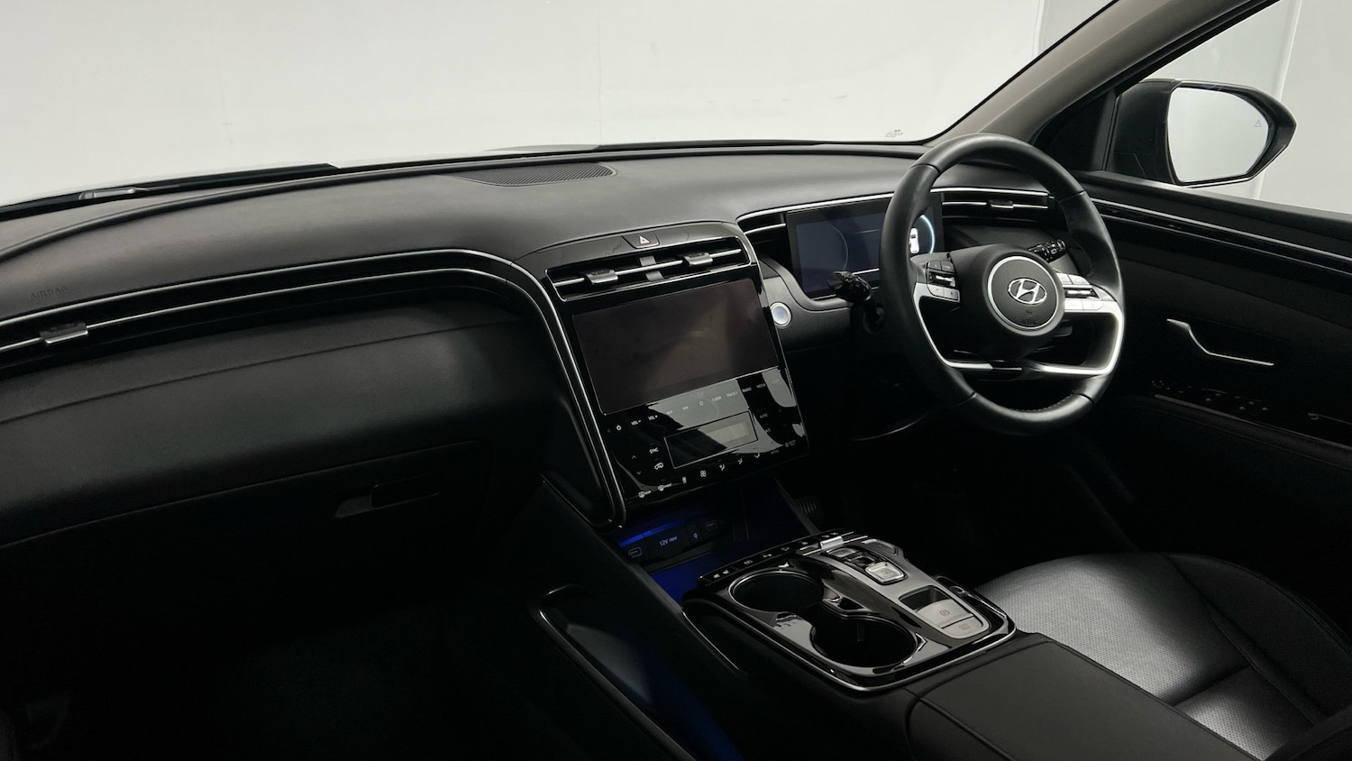 Used Hyundai TUCSON 2023 for sale - 76676568: Photo 2