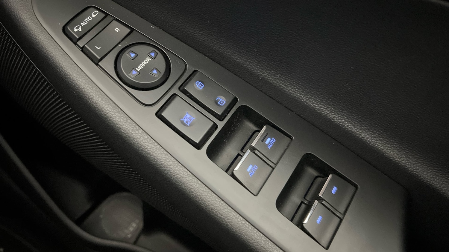 Used Hyundai TUCSON 2018 for sale - 76885107: Photo 21