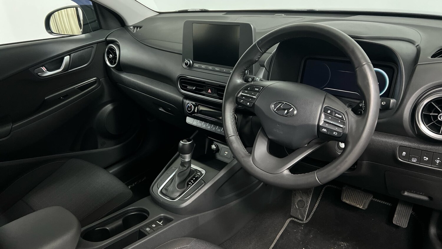 Used Hyundai KONA 2022 for sale - 77681957: Photo 6