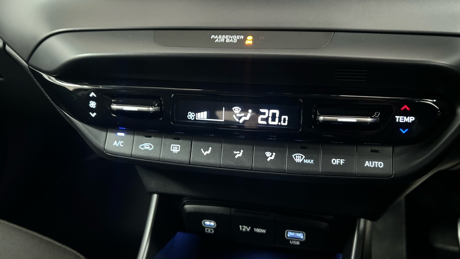 Used Hyundai BAYON 2024 for sale - 76677356: Photo 17