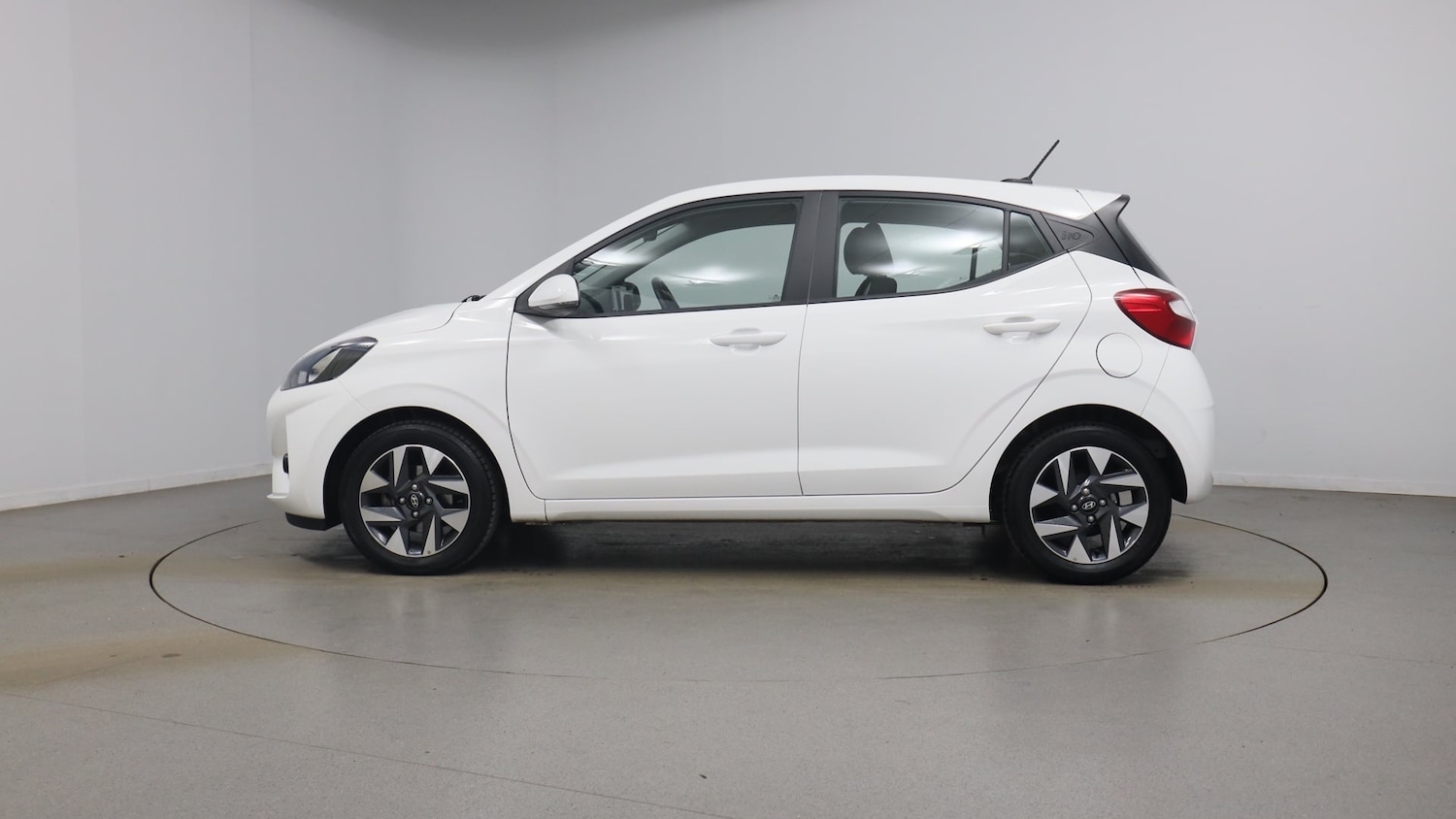 Used Hyundai i10 2024 for sale - 77637044: Photo 19