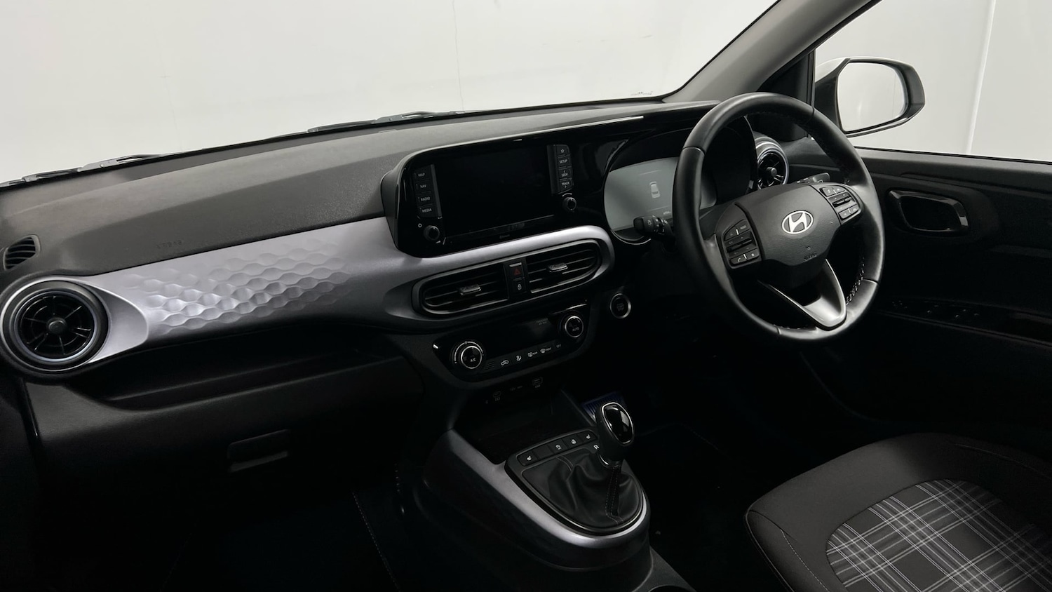 Used Hyundai i10 2025 for sale - 77154585: Photo 2