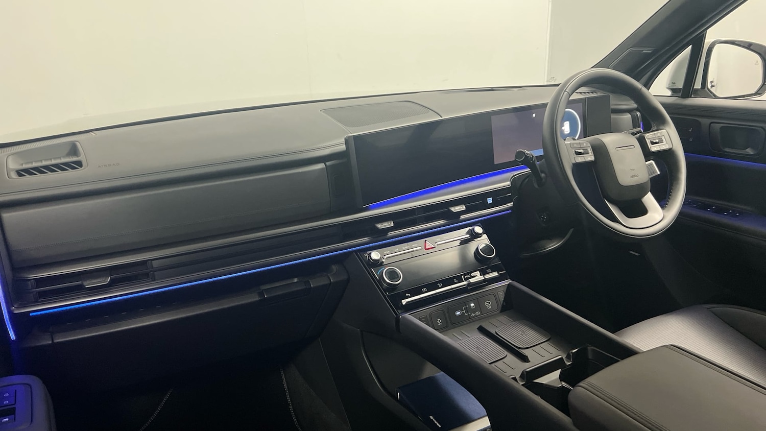 Used Hyundai Santa Fe 2025 for sale - 77897884: Photo 2