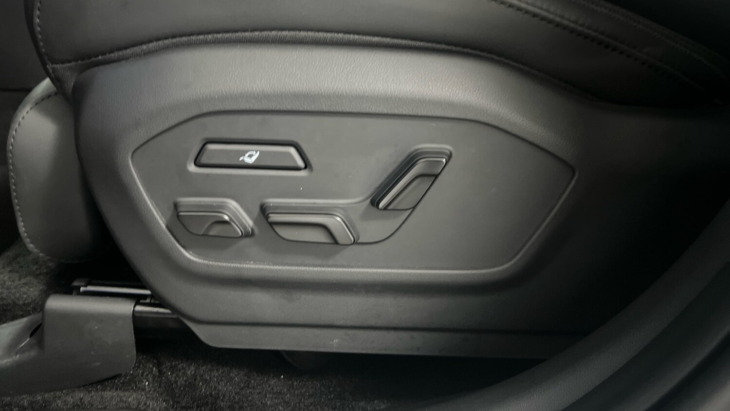 Used Hyundai Santa Fe 2025 for sale - 77897884: Photo 25