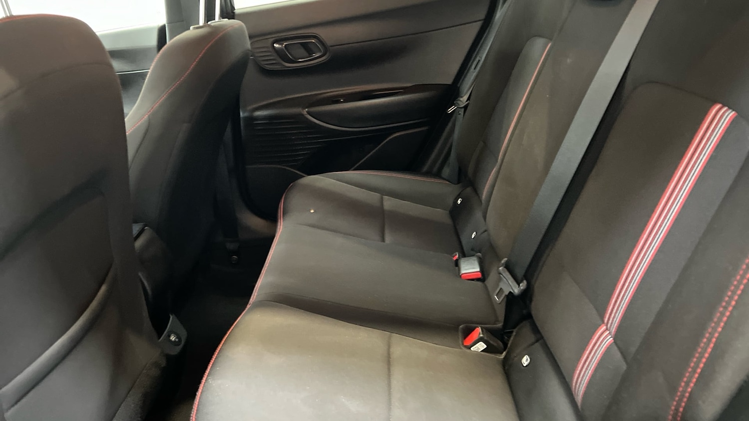 Used Hyundai i20 2023 for sale - 77237173: Photo 9