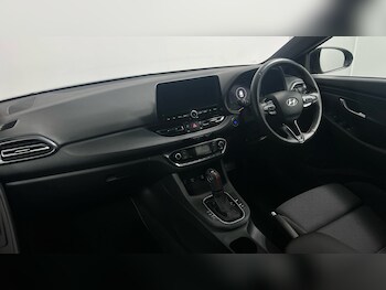 Used Hyundai i30 2023 for sale - 77837183: Photo