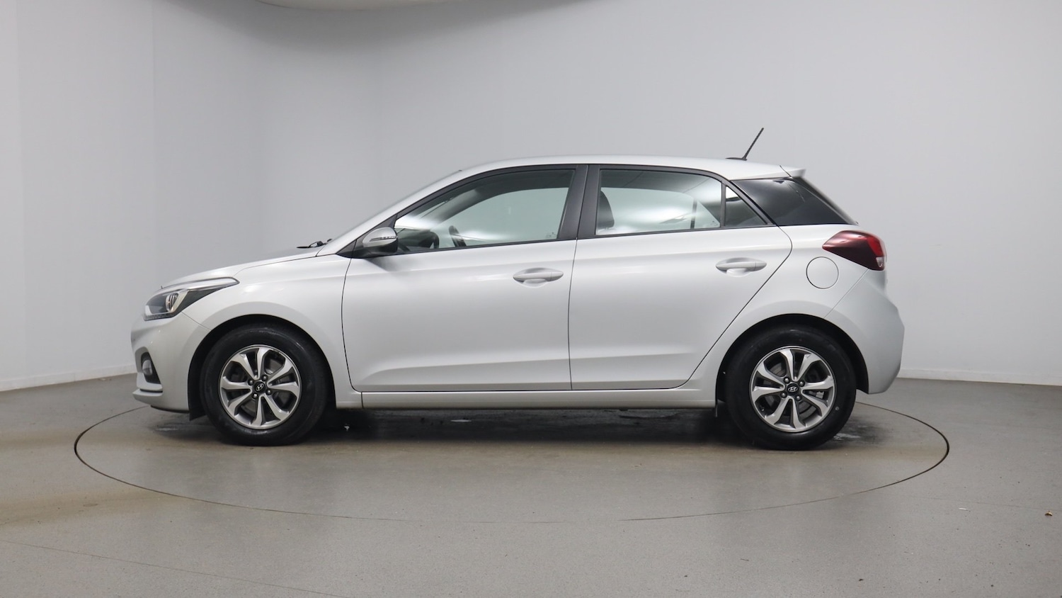 Used Hyundai i20 2018 for sale - 77014939: Photo 19