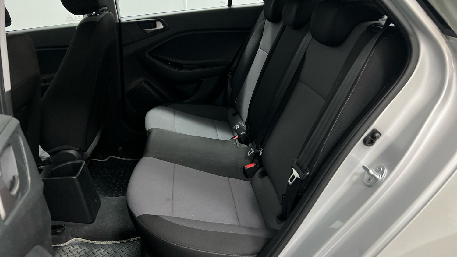 Used Hyundai i20 2018 for sale - 77014939: Photo 9