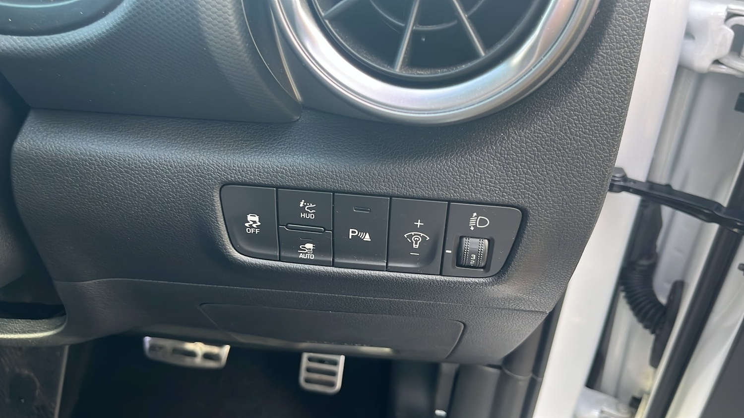 Used Hyundai KONA 2023 for sale - 77014951: Photo 15