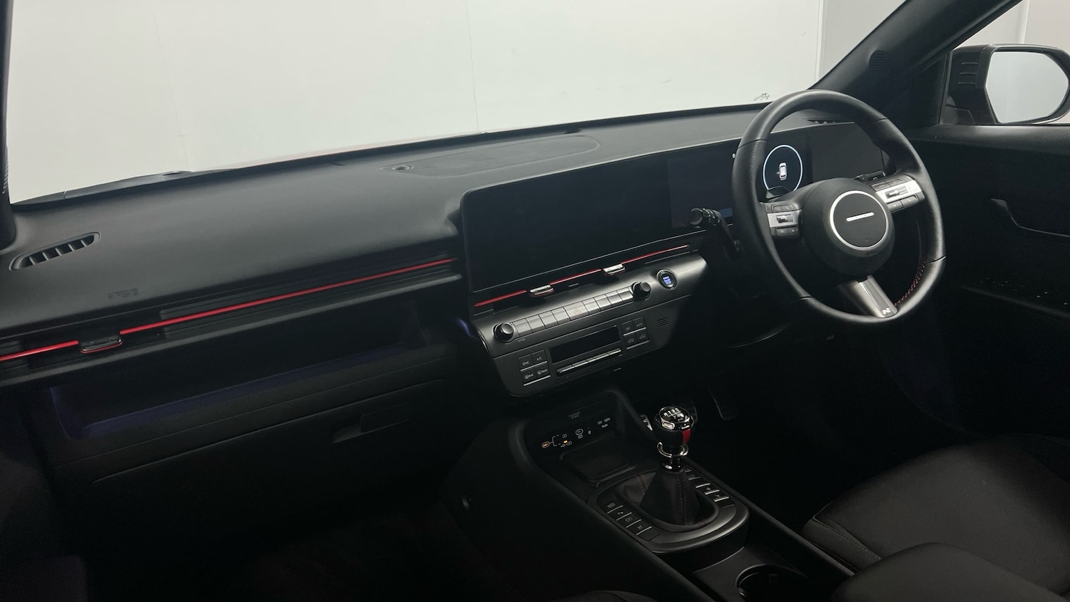 Used Hyundai KONA 2025 for sale - 78098724: Photo 2