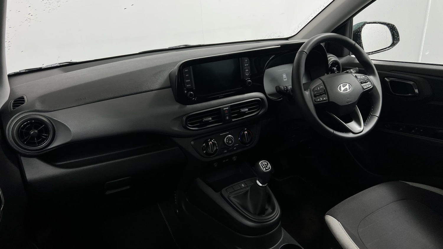 Used Hyundai i10 2024 for sale - 77483752: Photo 2