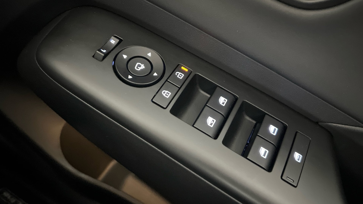 Used Hyundai KONA 2025 for sale - 77289336: Photo 21