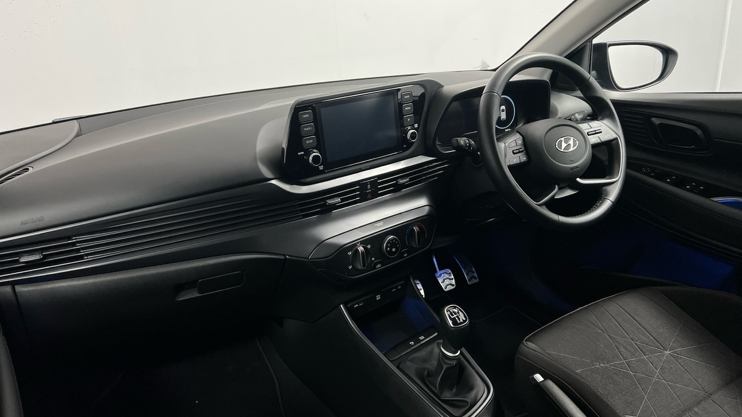 Used Hyundai BAYON 2021 for sale - 76681422: Photo 2