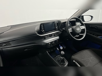 Used Hyundai BAYON 2021 for sale - 76681422: Photo